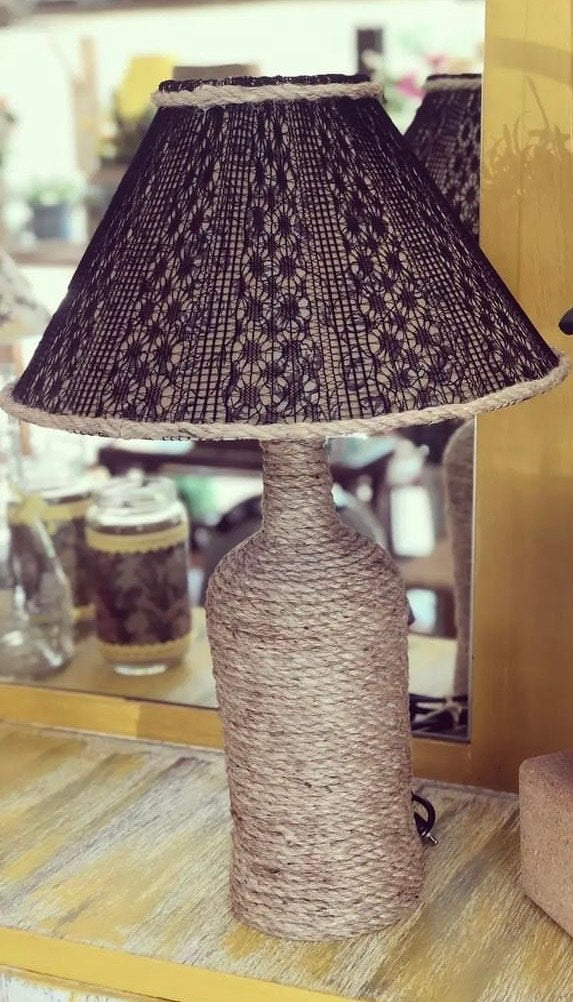 ART-TABLE LAMP